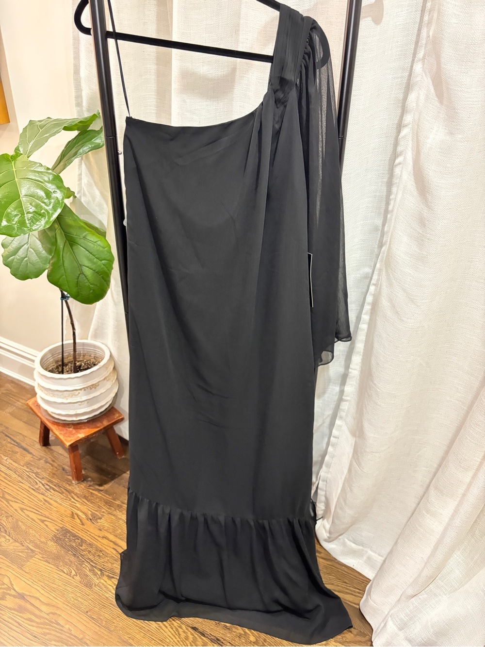 Pomander Place One-Shoulder Black Evening Dress